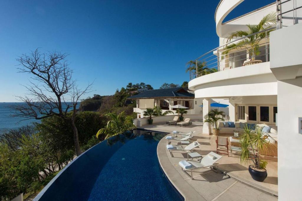 Vacation Home Giant Luxurious Mansion In Flamingo Playa Flamingo Costa Rica Booking Com