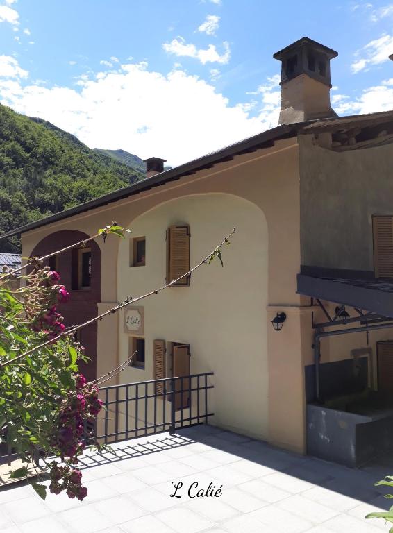 Nespecifikovaný výhled na hory nebo výhled na hory při pohledu z bed and breakfast