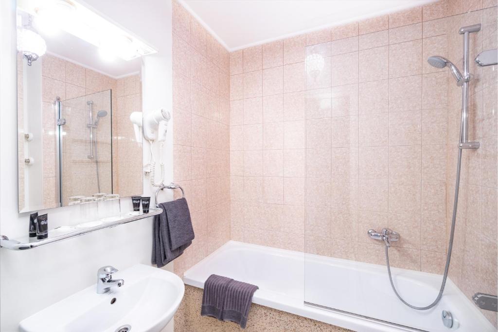 Koupelna v ubytování Forums Boutique Hotel