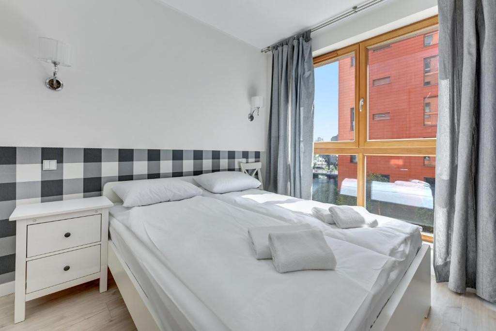 Downtown Apartments Aura - Riverside & Parking - Apartment