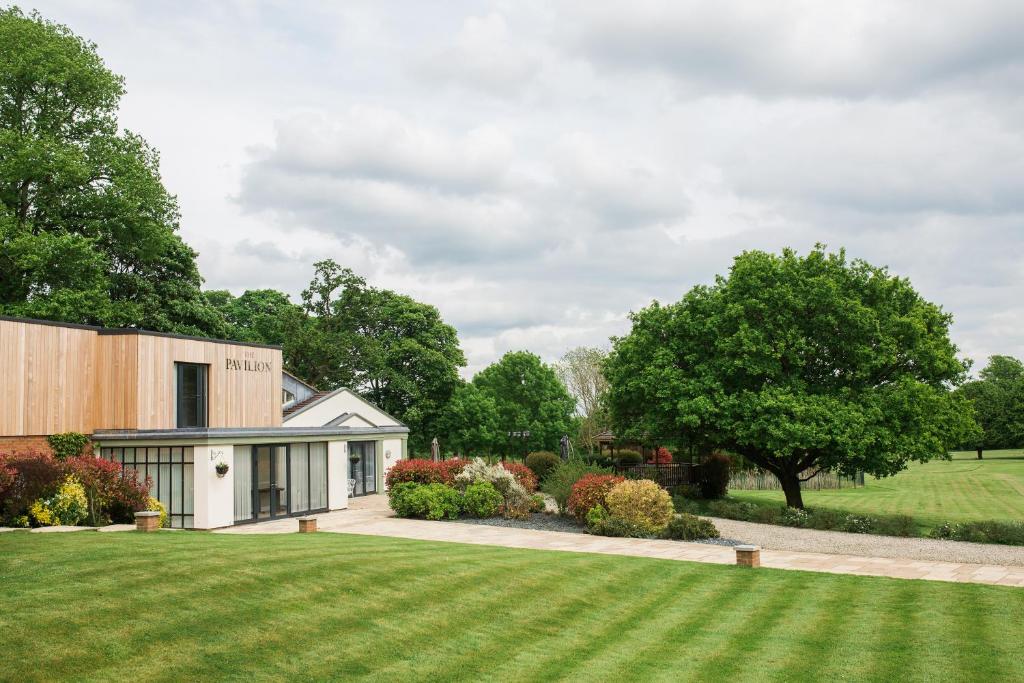Lane End - Housity