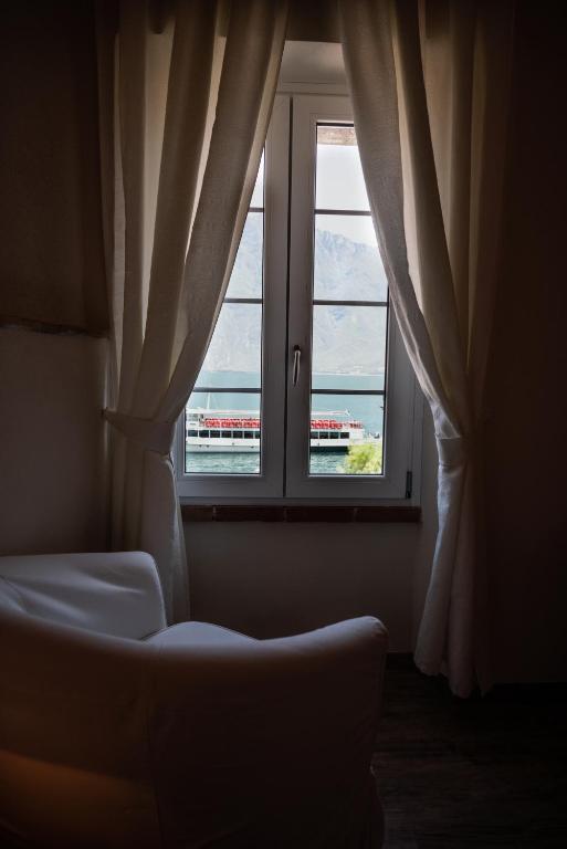 Een bed of bedden in een kamer bij Garni Gianmartin