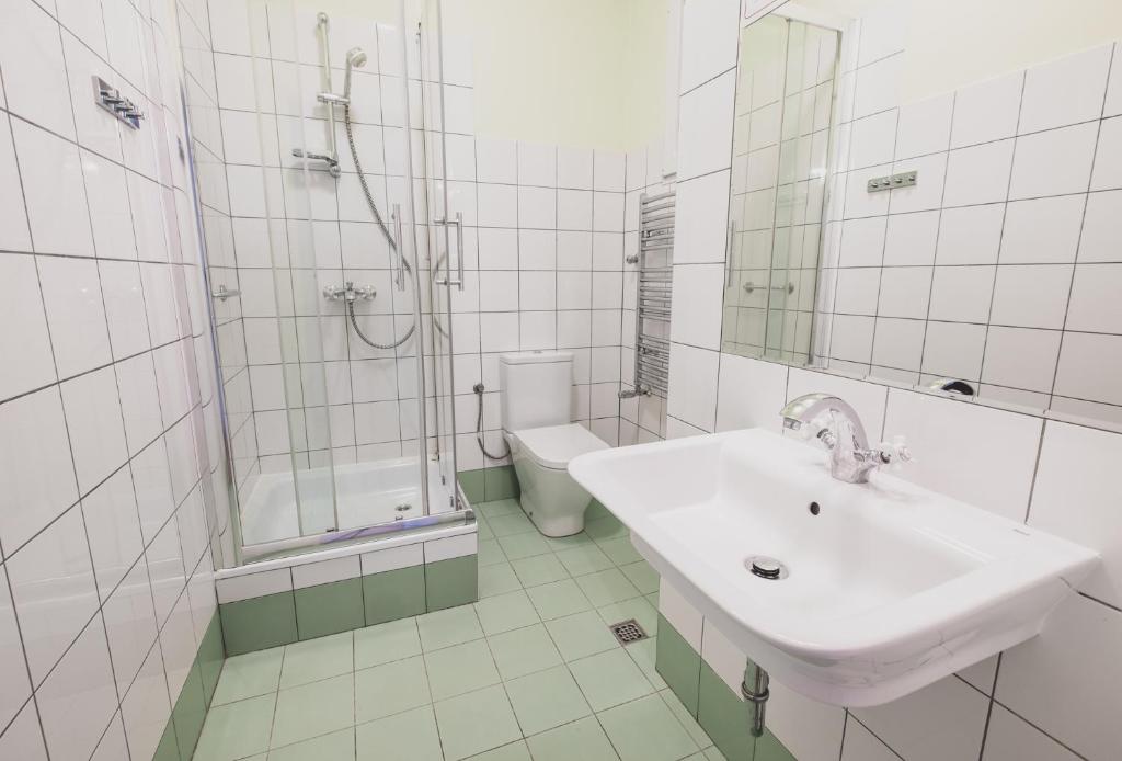 Koupelna v ubytování Cybulskiego Guest Rooms