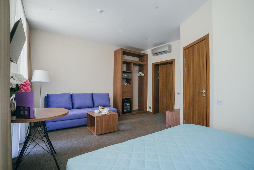 Vozdvizhenskoe Park Hotel - Familiekamer Met Balkon