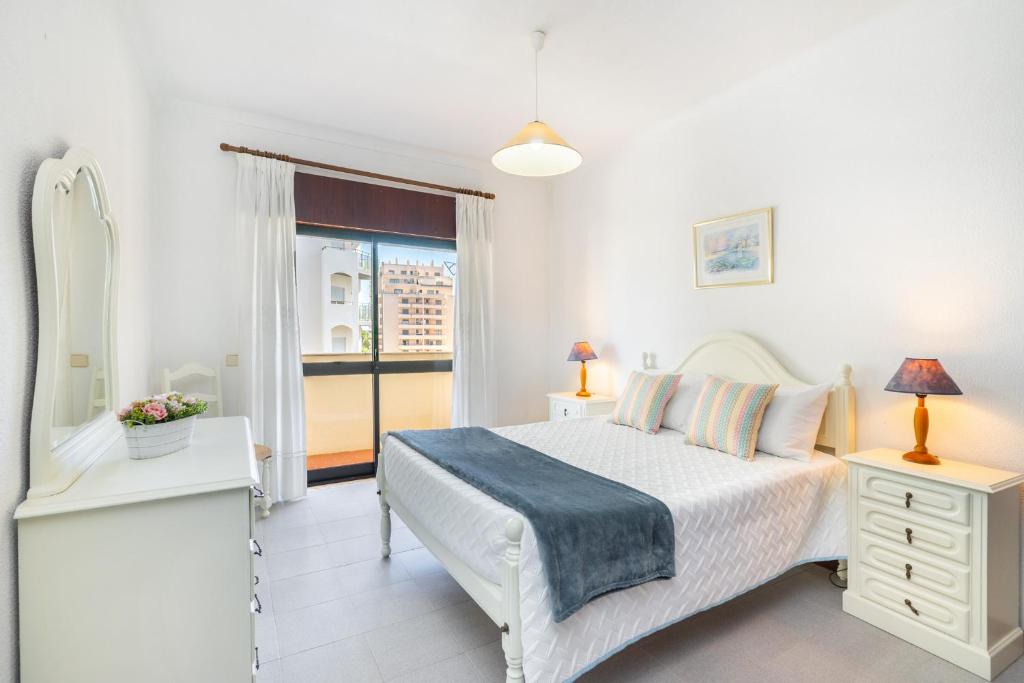 Flor da Rocha Beachside by Encantos do Algarve - 304D, Portimão ...