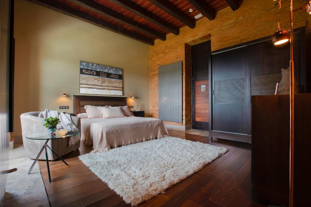 Castillo de Monte la Reina Posada Real & Bodega - 
