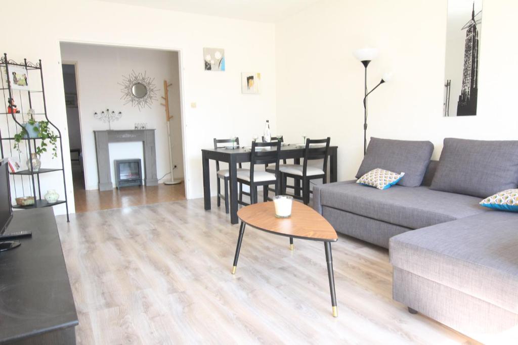 Colmar City Center - SCHNAPSALA Terrasse and Free Parking - BookingAlsace – photo 13