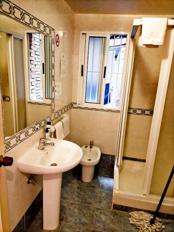 Kúpeľňa v ubytovaní AB Pension Granada