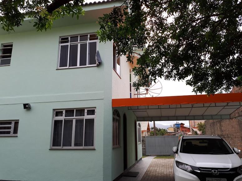  Lindo recanto a 150m da praia Barra da Lagoa