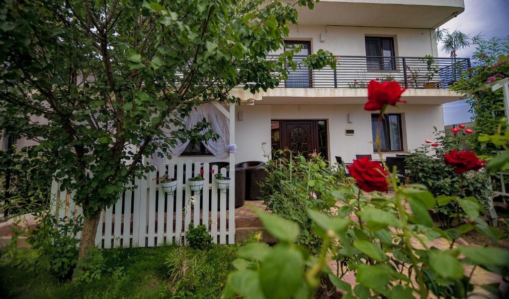 Κήπος έξω από το Magnolia