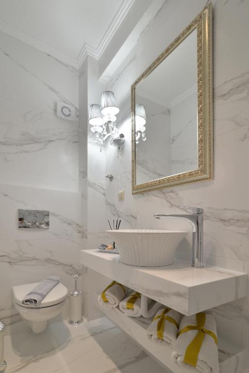 Kúpeľňa v ubytovaní Epavlis Luxury apts