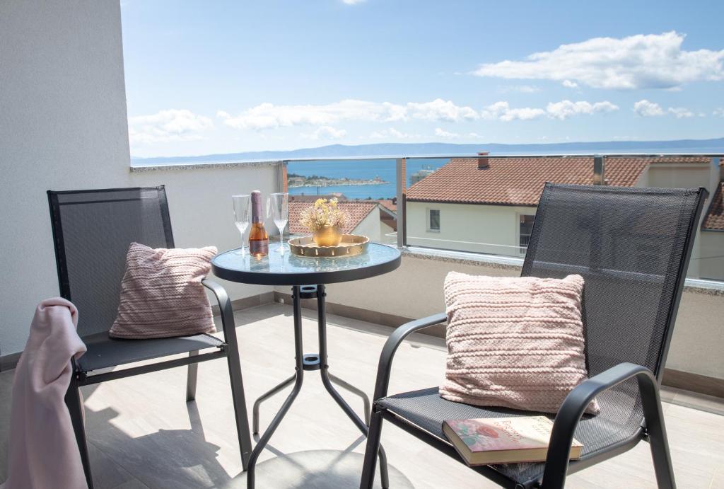 Crystal Villa - Deluxe Apartment