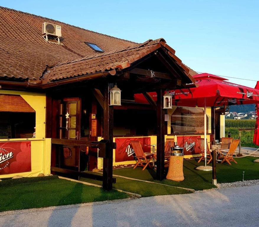 Budova, kde se bed and breakfast nachází