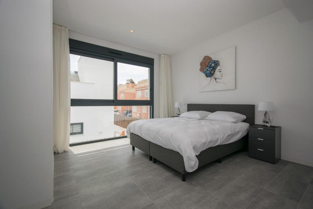 Postel nebo postele na pokoji v ubytování 205 Luxury Gran Villa - Alicante Holiday