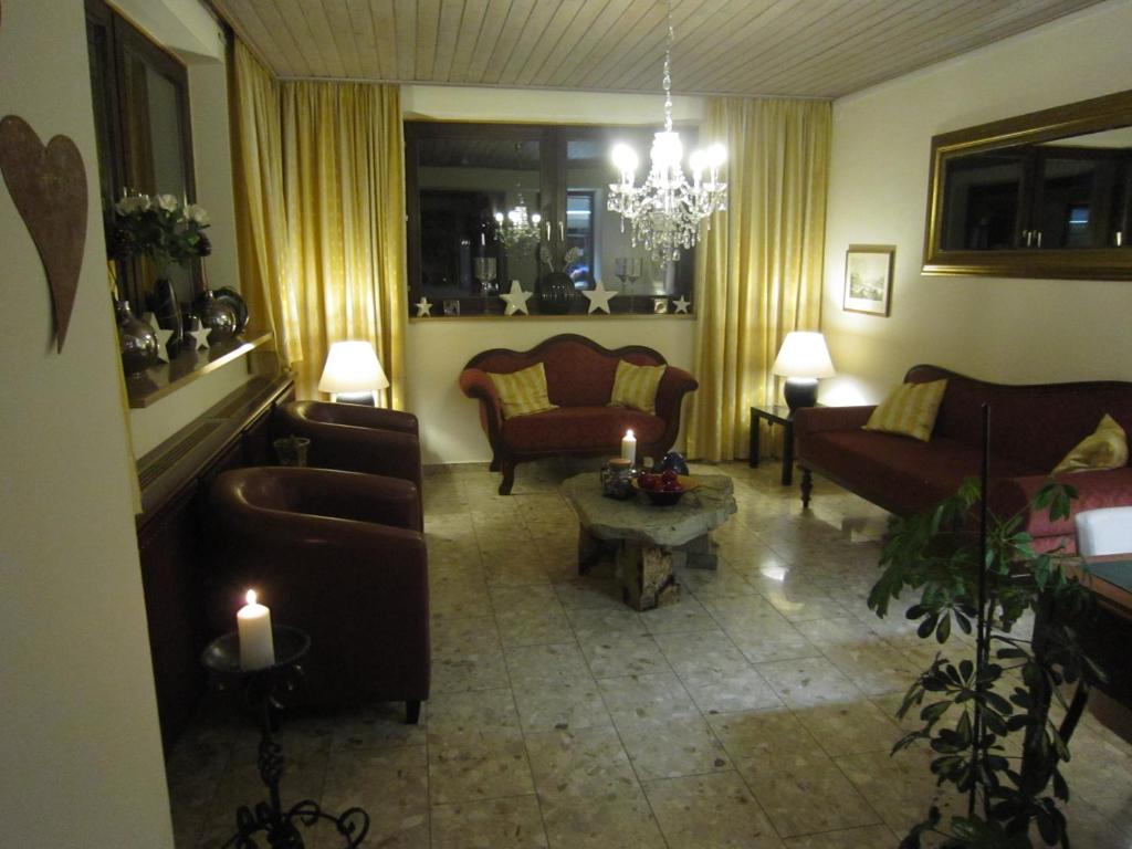 Posedenie v ubytovaní Hotel Aloisia, Hotel Garni