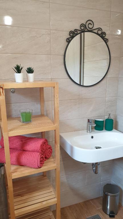 Koupelna v ubytování Apartma Claudia
