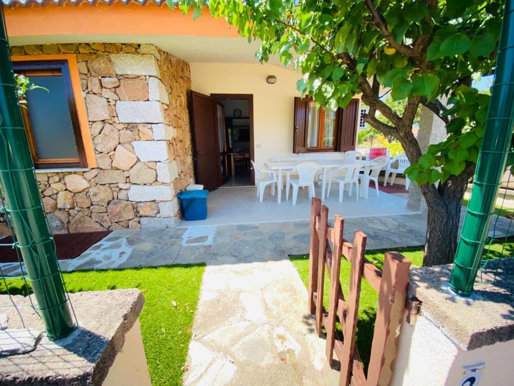 Ogród w obiekcie Residence La Cinta 8