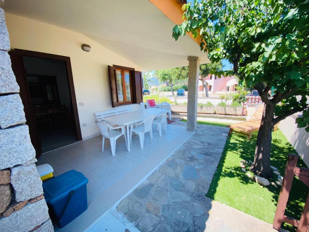 Ogród w obiekcie Residence La Cinta 8