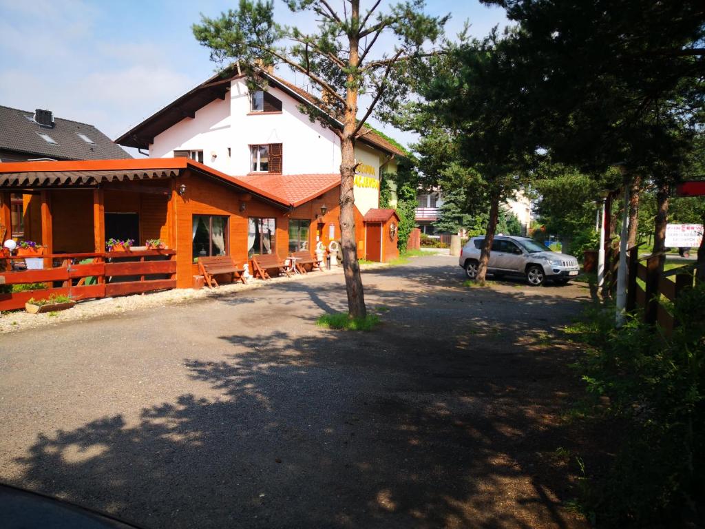 Budova, kde se penzion – hostinec nachází