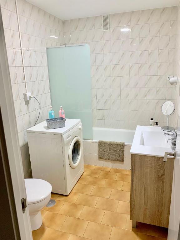 Kúpeľňa v ubytovaní Apartamento Fuengirola R09 Edificio Ronda IV