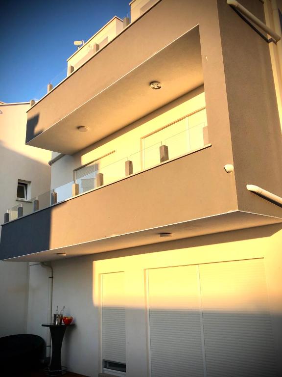 Balkon lub taras w obiekcie VIP Deluxe Villa JASMINA