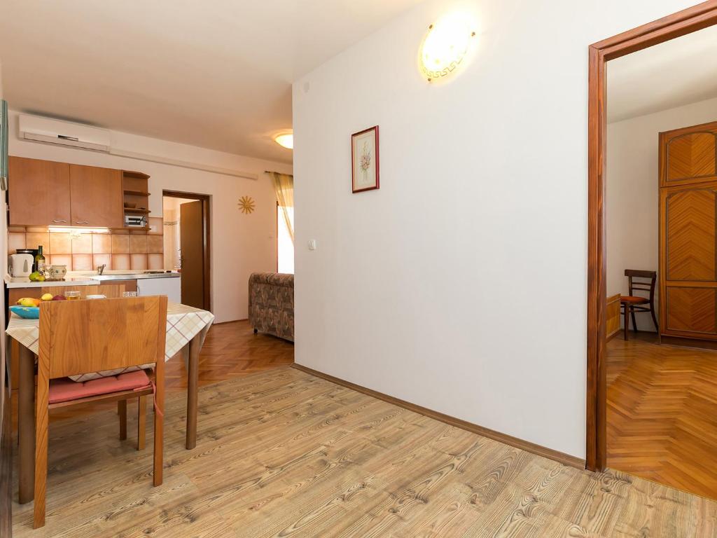Kuchyň nebo kuchyňský kout v ubytování Apartman Šušnjić