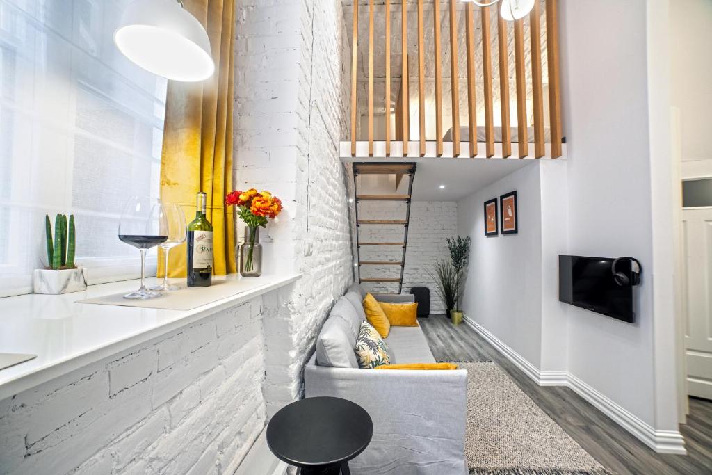 KK 39 Old Town Free Parking - 7