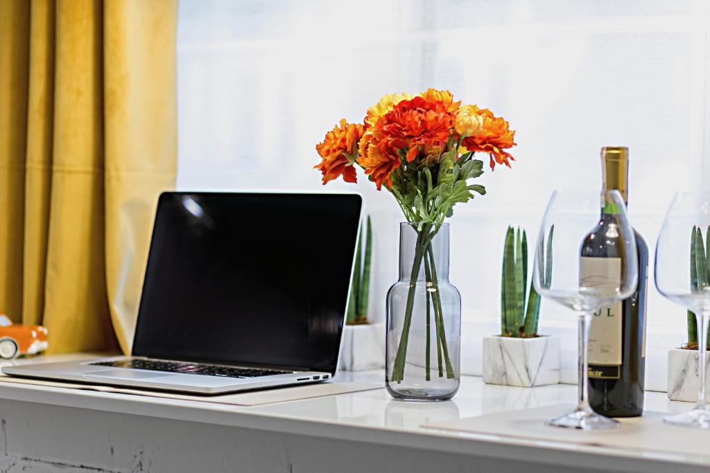 KK 39 Old Town Free Parking - 3