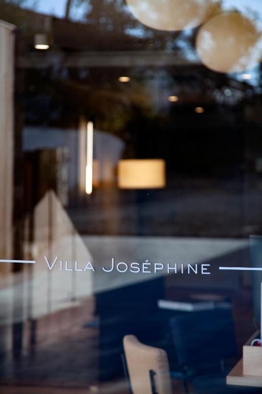 Fotografie z fotogalerie ubytování Hôtel Restaurant Villa Joséphine v destinaci LʼÎle-Rousse