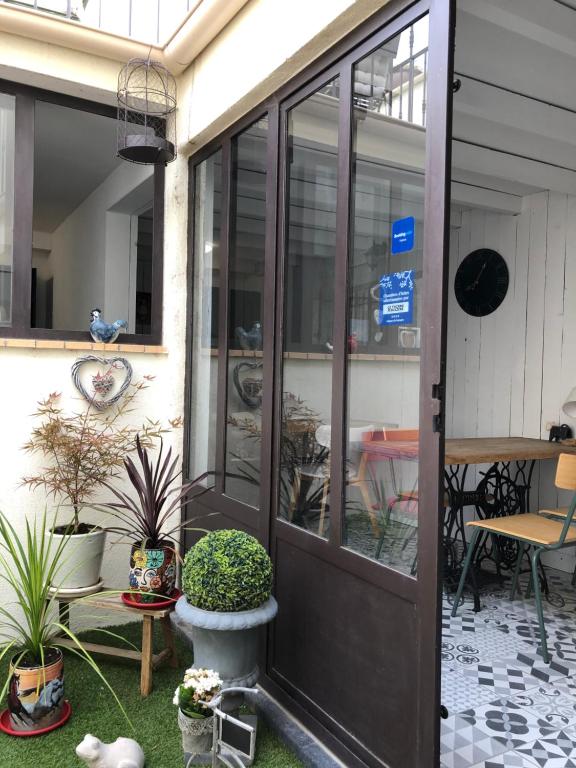 Patio nebo venkovní prostory v ubytování Ô 36 Rempart Sud B&B