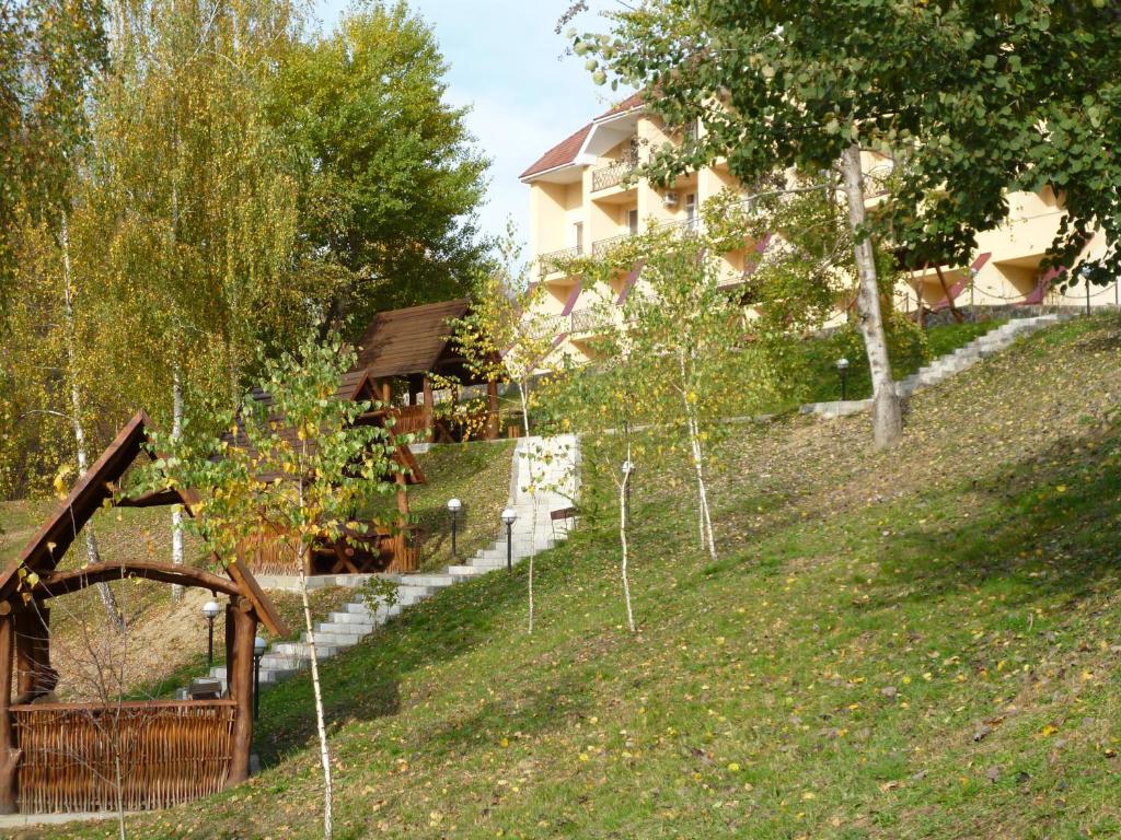 Zahrada ubytování Erney Laz Hotel