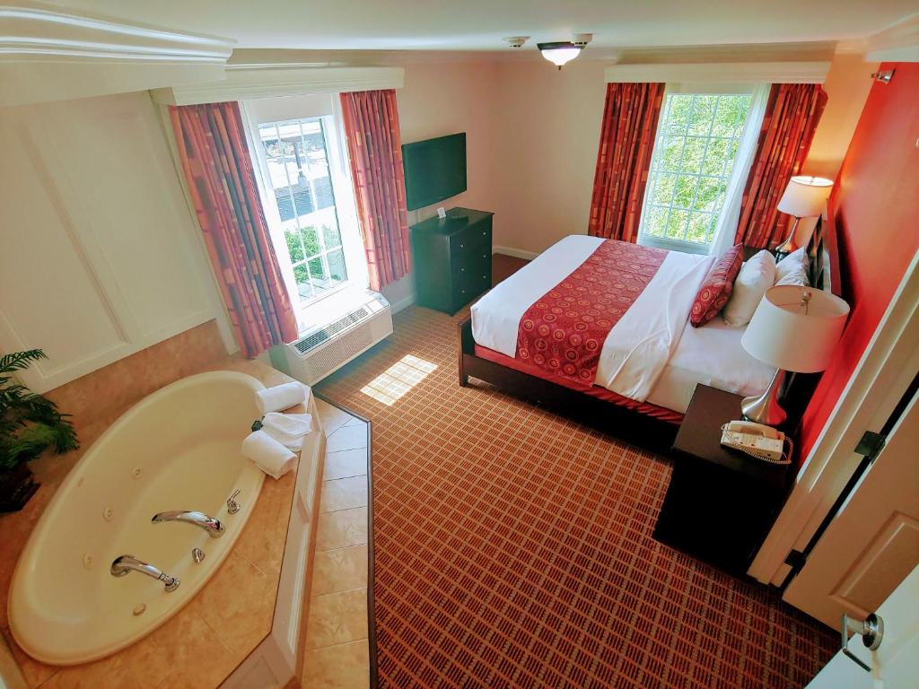 Postel nebo postele na pokoji v ubytování The Wilshire Grand Hotel