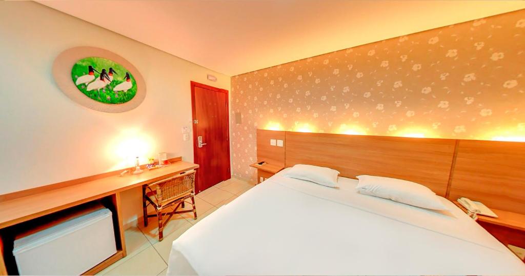  Amazon Plaza Hotel