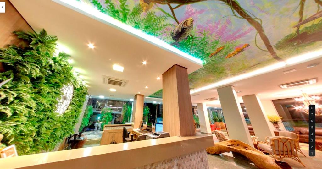  Amazon Plaza Hotel