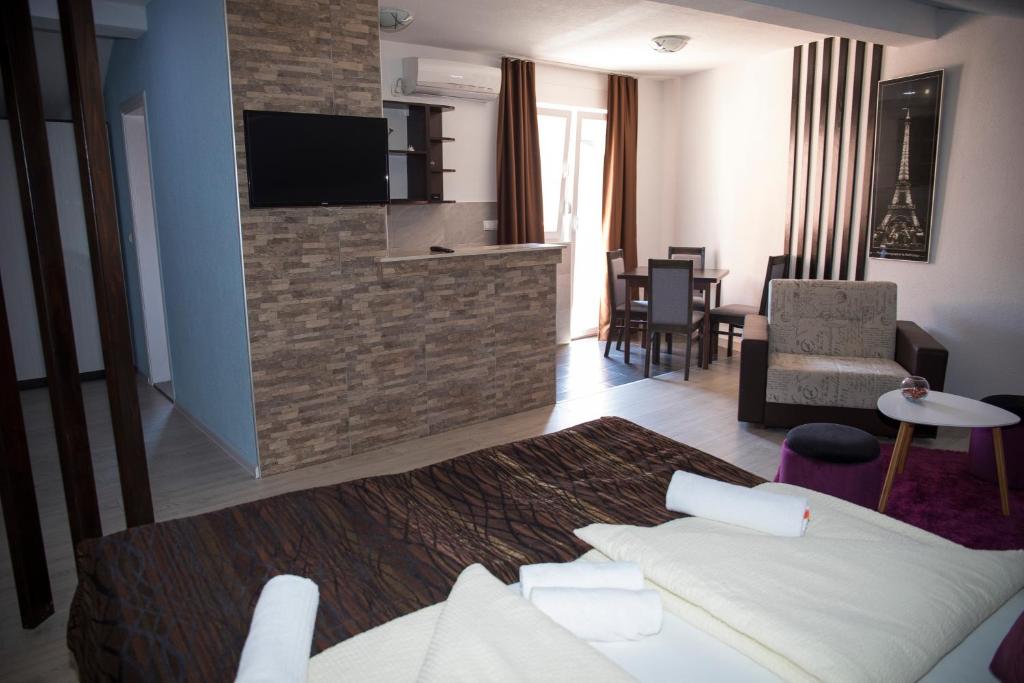 Hotel Villa Nadin - Studio With Balcony