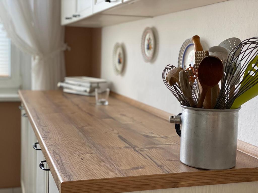 Kuchyň nebo kuchyňský kout v ubytování Ferienwohnung „Lena“