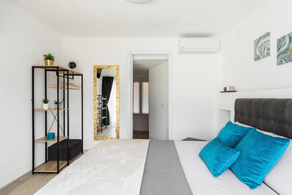 Posezení v ubytování La Terrazza sul Lago di Como con garage