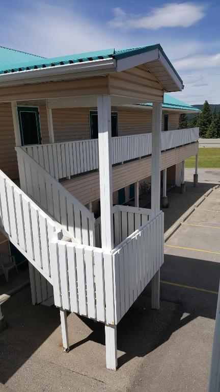 Balkón nebo terasa v ubytování Pines Motel