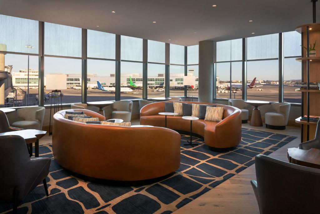 Grand Hyatt at SFO - Habitación Doble - Acceso Al Club