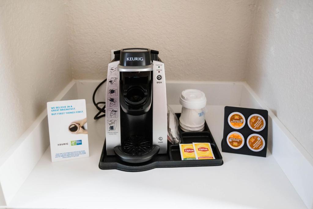 Holiday Inn Express & Suites Knoxville-Farragut by IHG photo