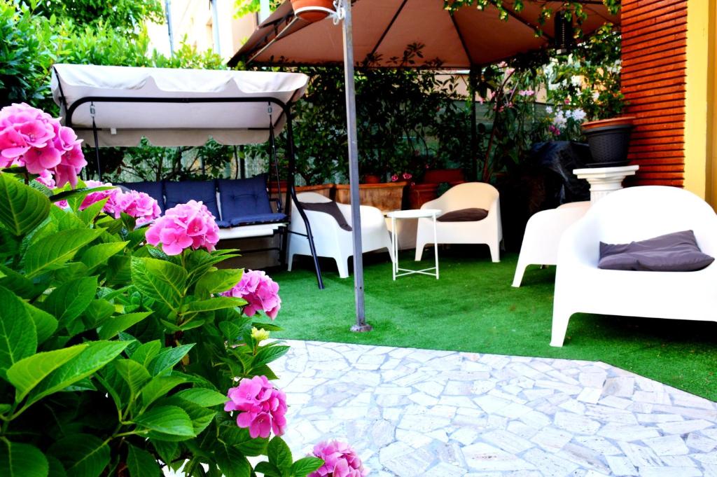 Zahrada ubytování Hotel Cirene