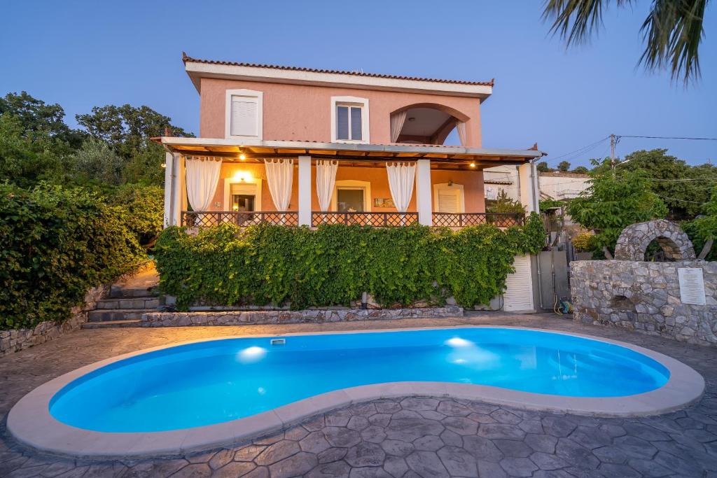 Dryades Villa - Four-Bedroom Villa