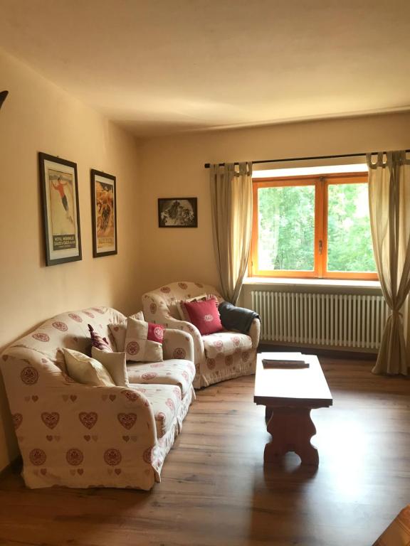 A seating area at San Marco FARMHOUSE with a view.