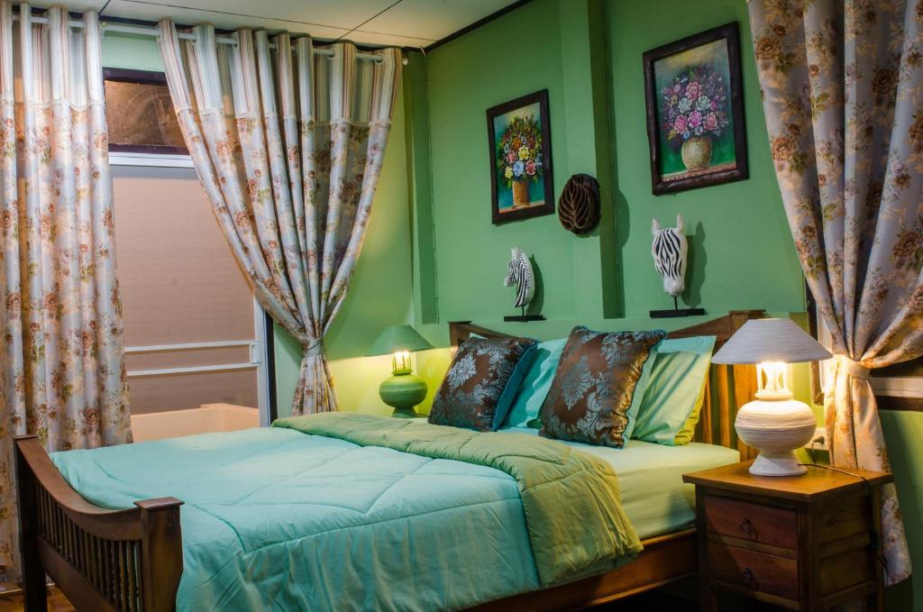 Dream Garden Villa Hotel Night Bazaar ChiangMai - Suite De Famille Avec Balcon
