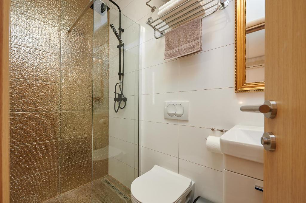 Koupelna v ubytování Rooms Antonio
