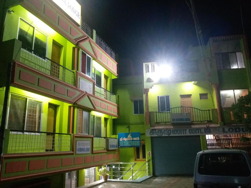 Gallery image of SRI KRISHNA LODGE in Hosūr