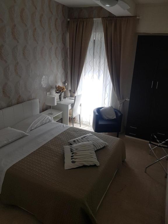 Ruggero Settimo Gallery - 1