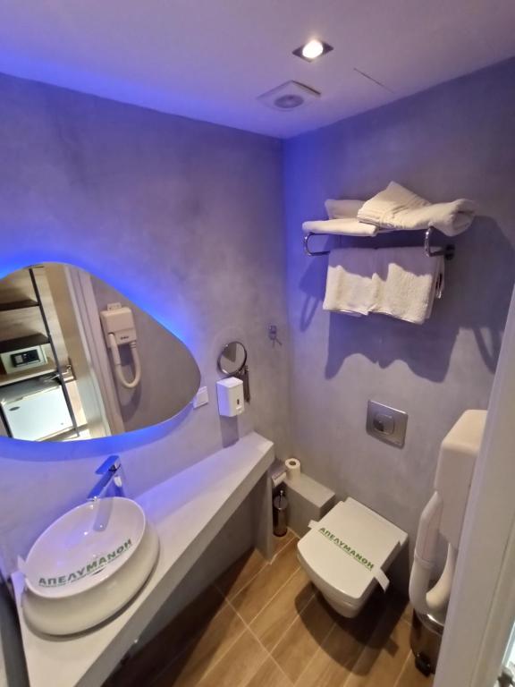 A bathroom at Porto Palio Beach Hotel