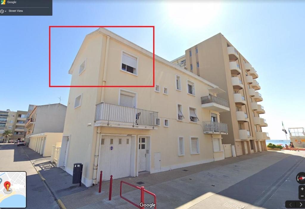 Budova, kde se apartmán nachází