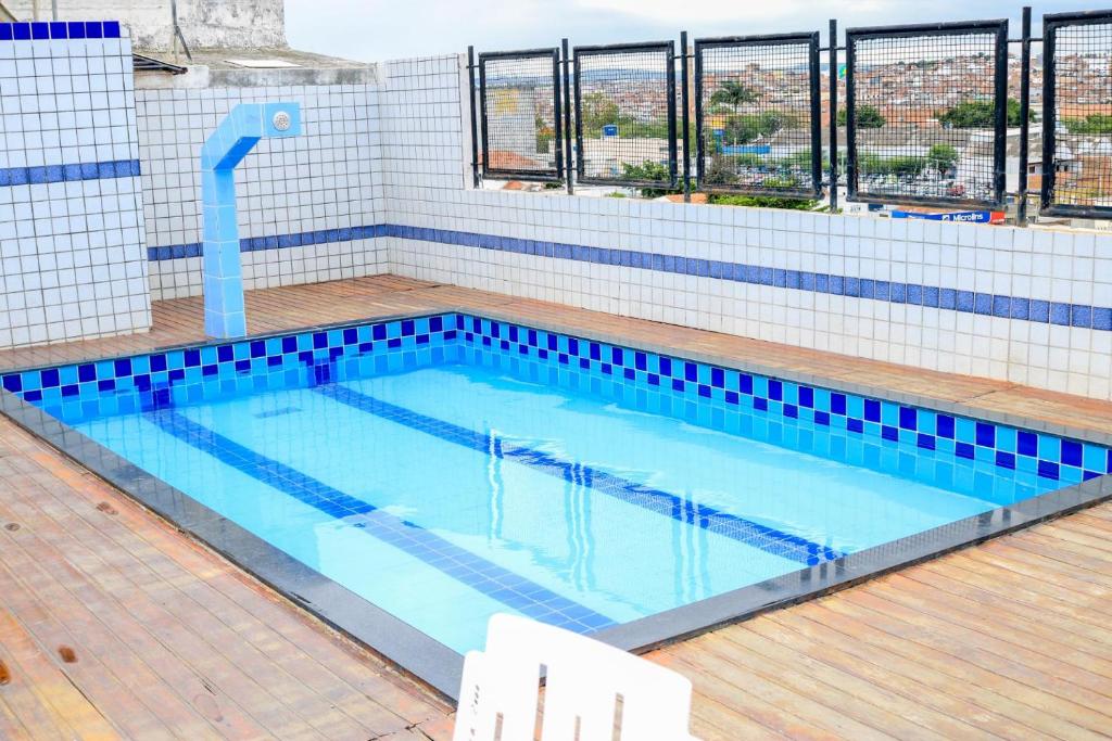  Center Plaza Hotel